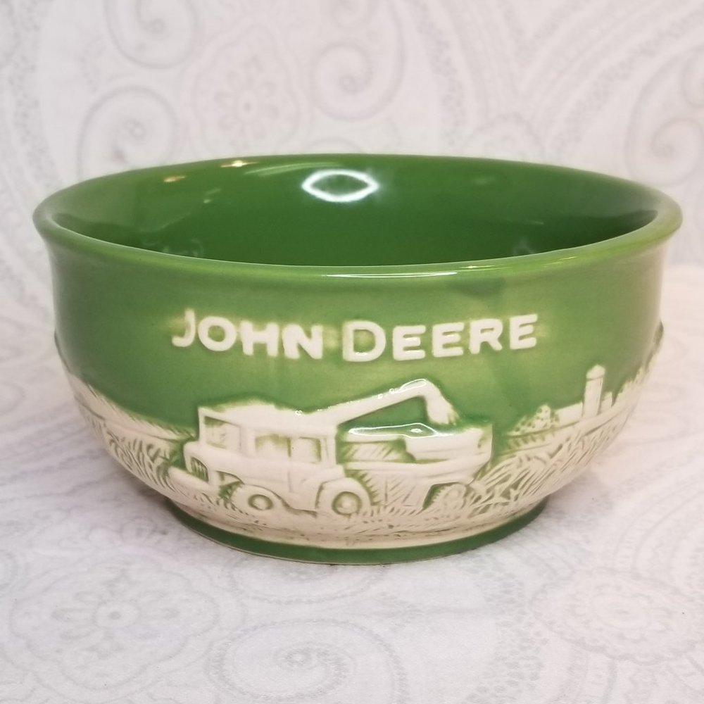 John Deere Johnny Popper Tractor Raised Relief Stoneware Bowl Green White 2017